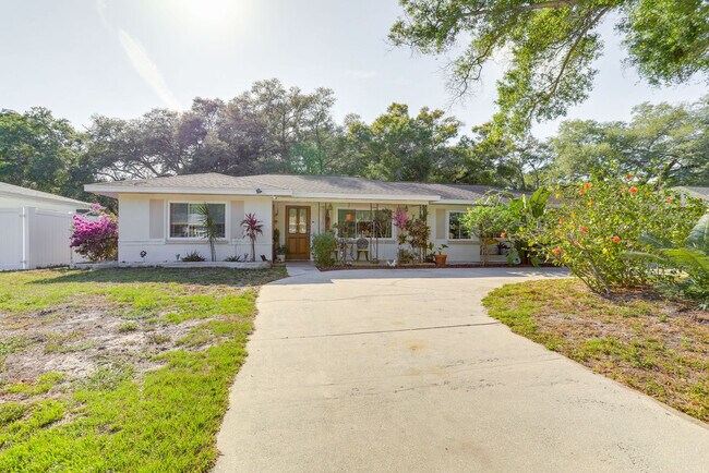Building Photo - 12 S Arcturas Ave