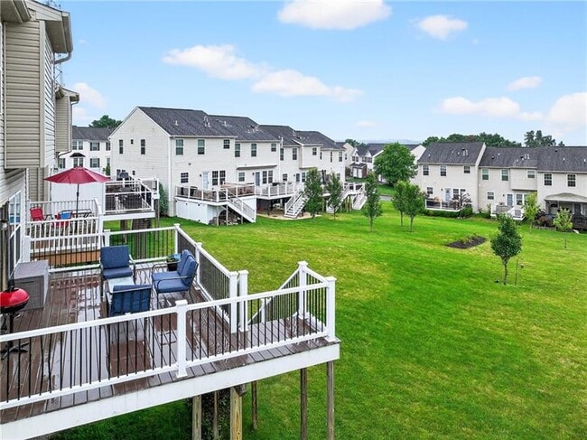 Building Photo - 380 Sunrise Dr