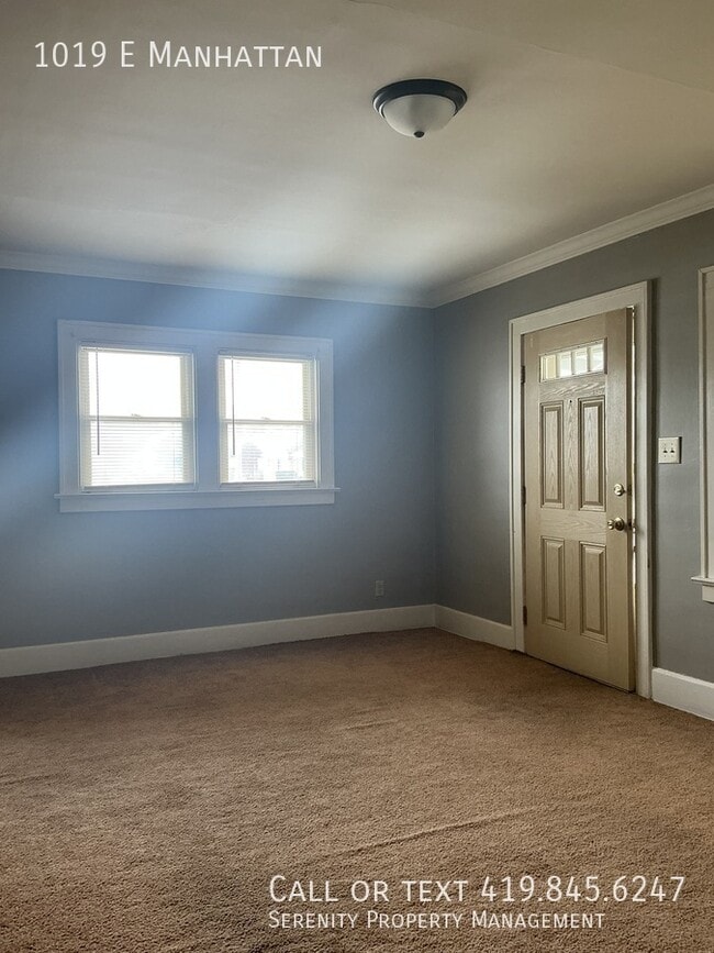 Building Photo - 1019 E Manhattan Blvd