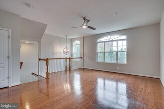 Building Photo - 2895 Sedgemore Pl