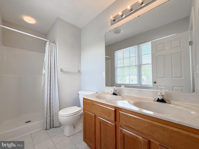 Building Photo - 46231 Sylvan Ct