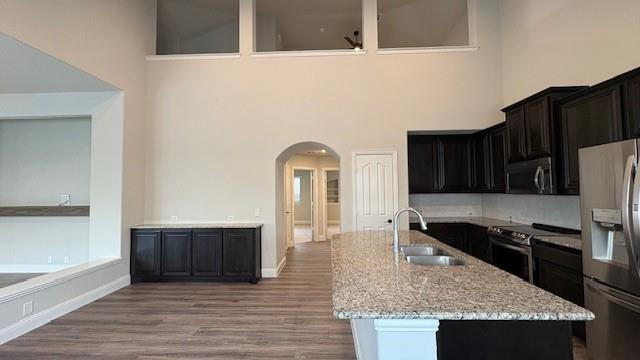 Building Photo - 9400 Wellington Dr