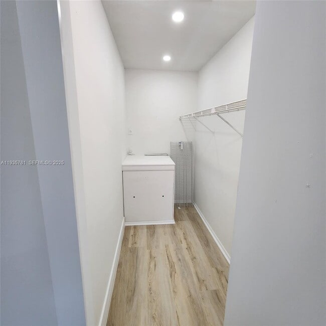 Building Photo - 13255 SW 9th Ct