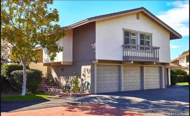 Primary Photo - 127 Ebano Ct
