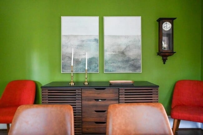 Building Photo - 2076 Ridgedale Rd NE