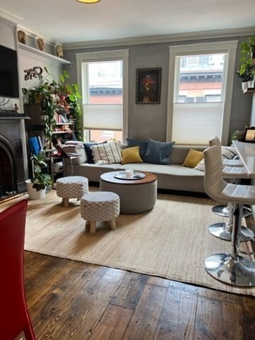 Building Photo - 4 Centre Pl