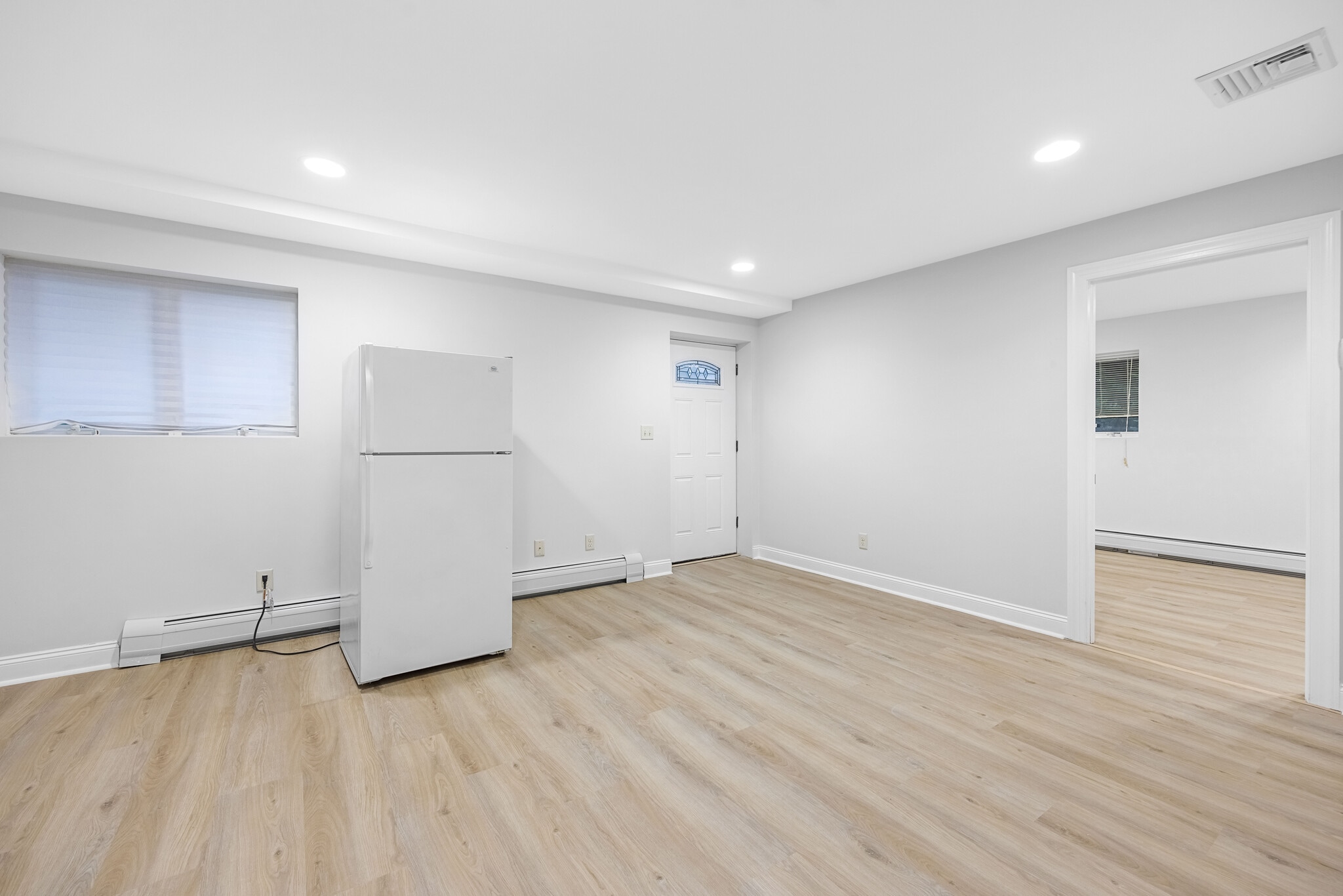 Building Photo - 258 4th St