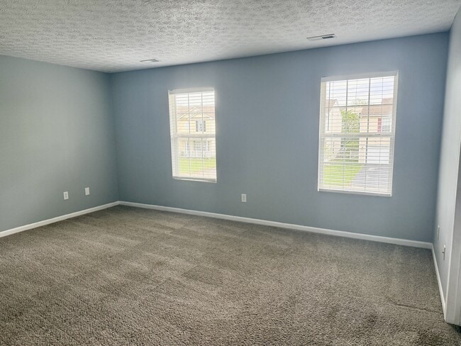 Building Photo - 4681 Grandover Dr