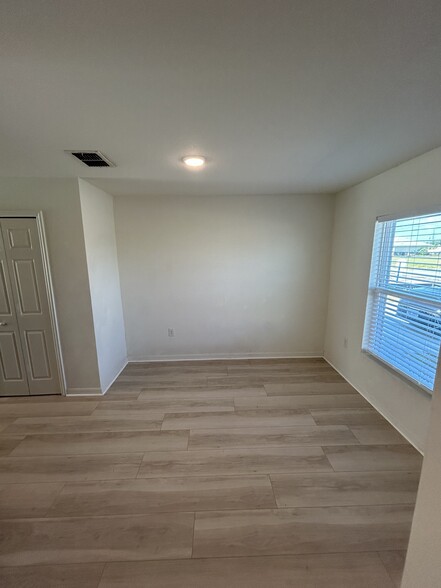 Dining Room - 120 NW 25th Ave