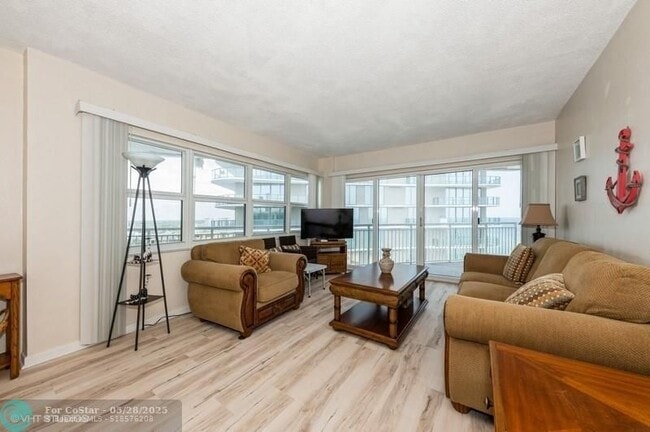 Building Photo - 710 N Ocean Blvd