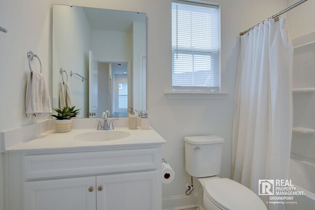 Building Photo - 357 Chapman Cir