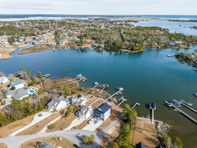 Building Photo - 1059 Meridian Dr