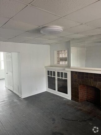Building Photo - 1033 Sherman Ave