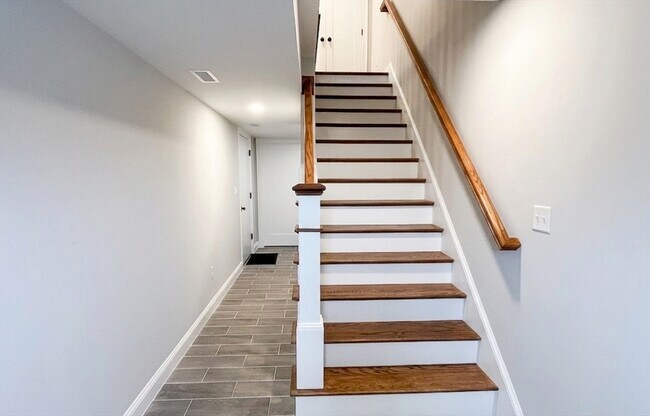 Building Photo - 57 Castine St