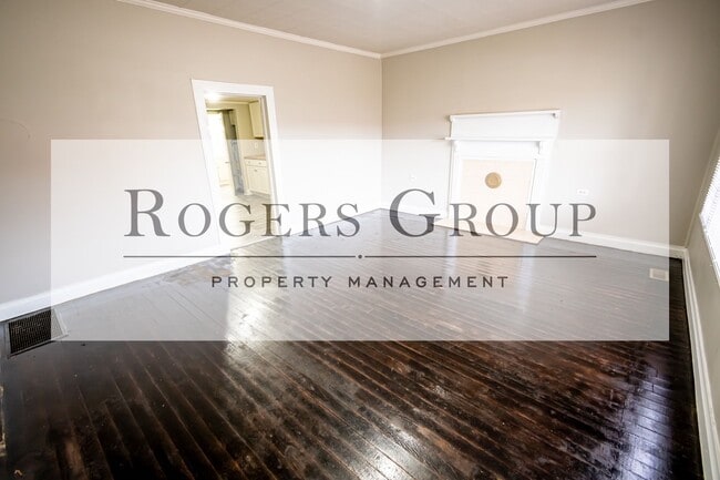 Building Photo - 610 Park Ave