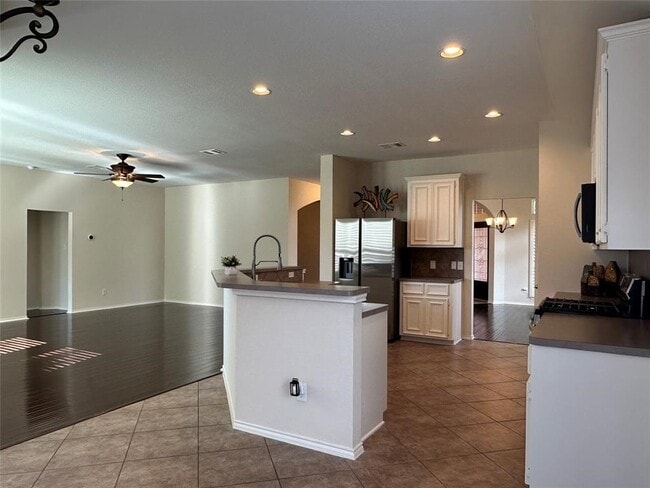 Building Photo - 1707 Magnolia Lake Ln