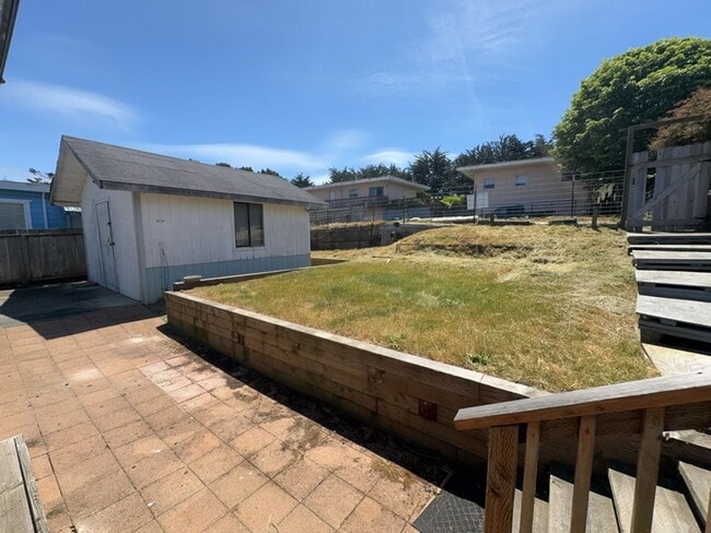 Building Photo - Charming 2 Bed 1 Bath home located in Eureka