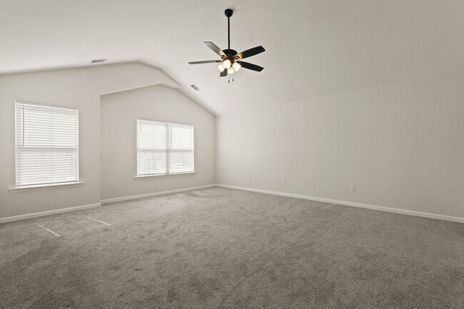 Building Photo - Spacious 4 Bedroom Home With Plenty of Space to Enjoy and Resort-style Amenities in Belmont Glen