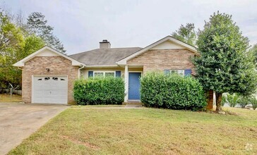 Building Photo - 3 Bedroom Home Available in Woodlawn!