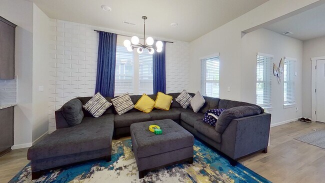 Building Photo - Amazing Location 3 Bedrooms 2.5 Bathrooms in the New Reeds Crossing Community!  Hillsboro near In...