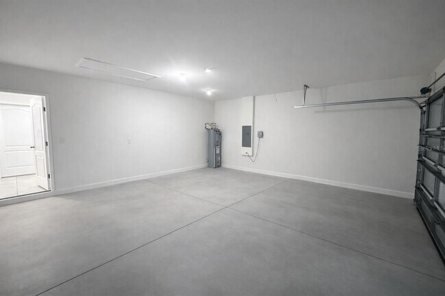 Building Photo - 260 Sofia Ln