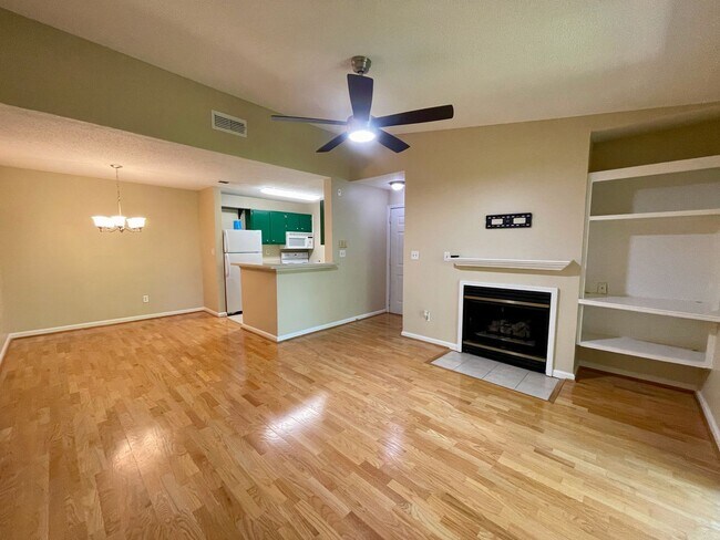 Building Photo - Condo in the Heart of Sandy Springs