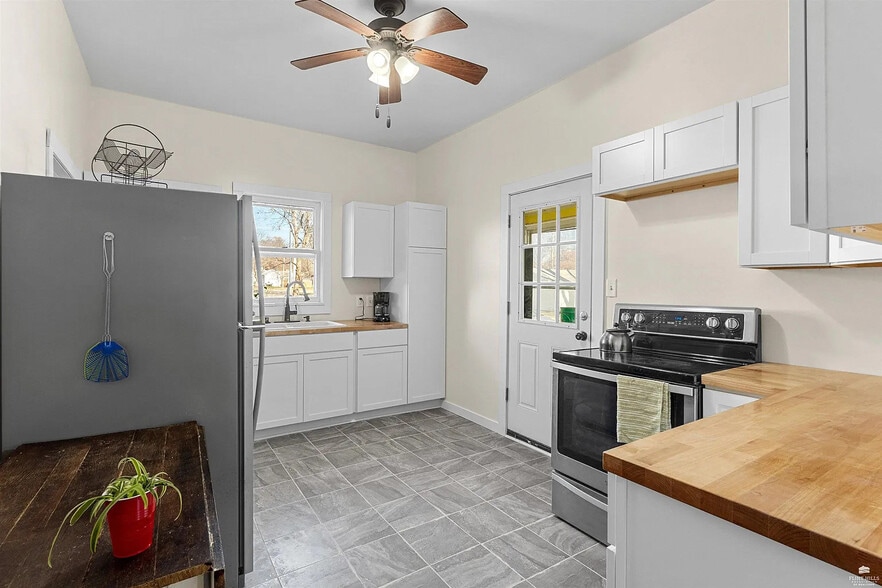 Building Photo - 1500 Houston St