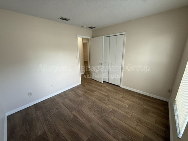 Building Photo - 2362 Harbor Town Dr