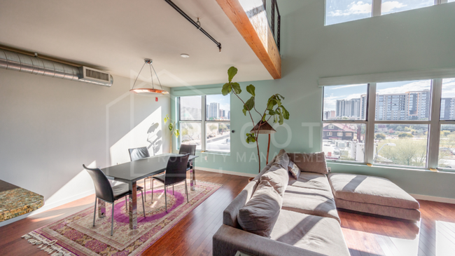 Building Photo - Luxury Downtown Phoenix Loft with Breathta...