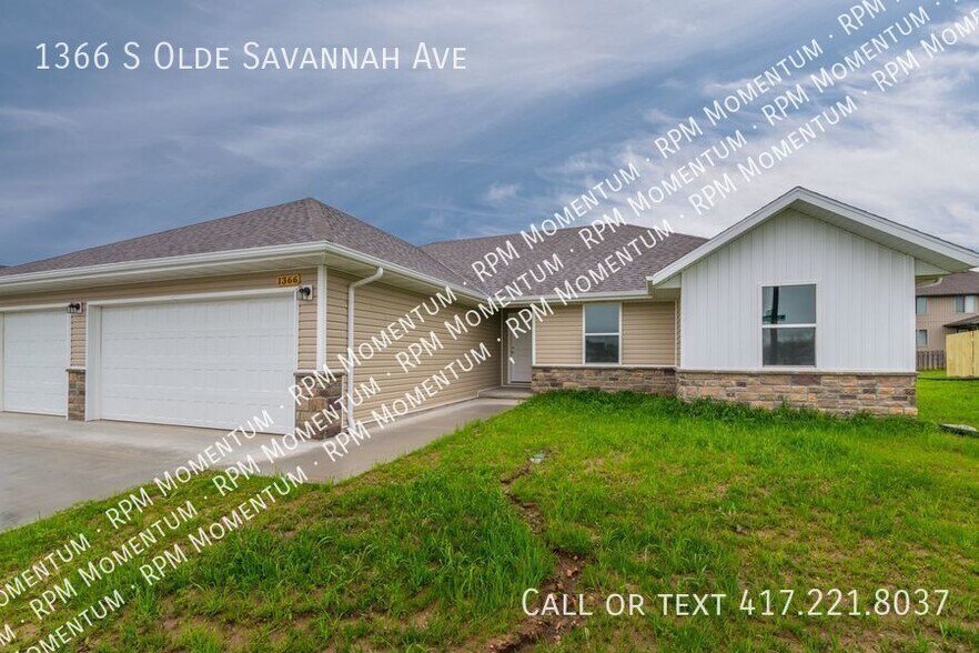 Building Photo - 1366 S Olde Savannah Ave