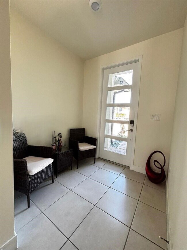 Building Photo - Northwest 91st Court, Miami Lakes, FL 33018 - 3 BR 2.5 BA townhouse