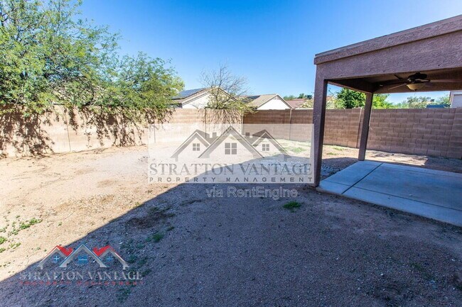 Building Photo - 6714 E Flynn Ave