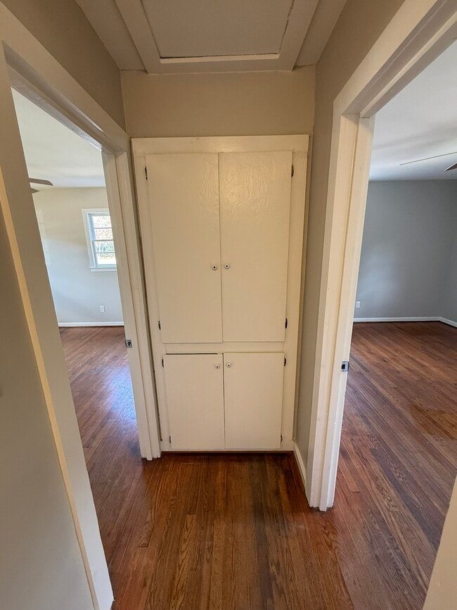 Building Photo - 61 Loganberry Cir