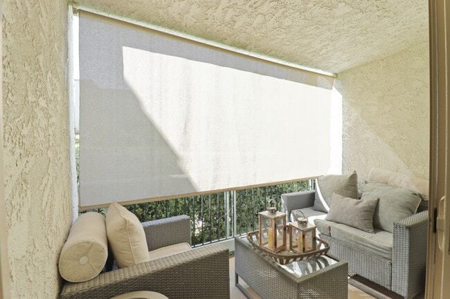 Building Photo - 4610 Park Granada