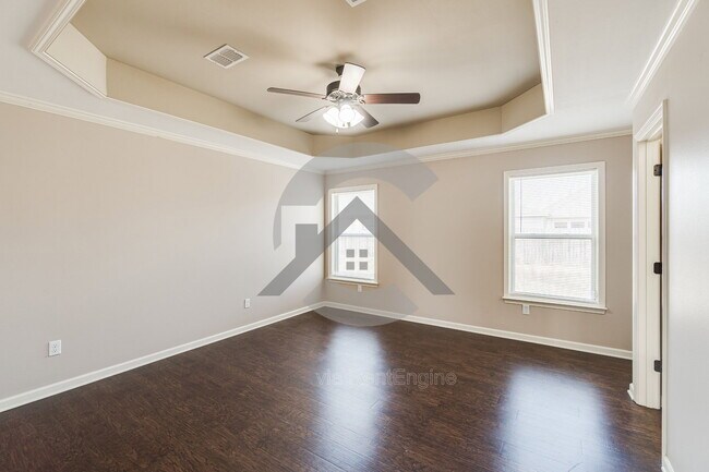 Building Photo - 2405 Canterbury Ln