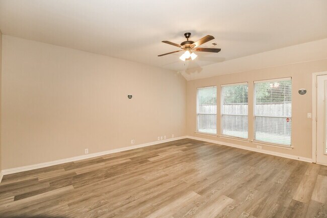 Building Photo - 1721 Duck Cove Dr