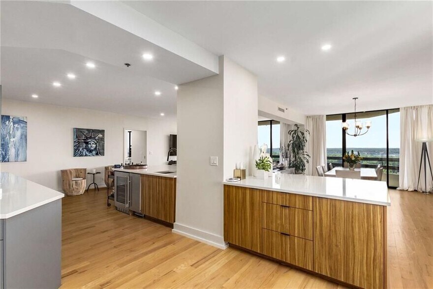 Building Photo - 2660 Peachtree Rd