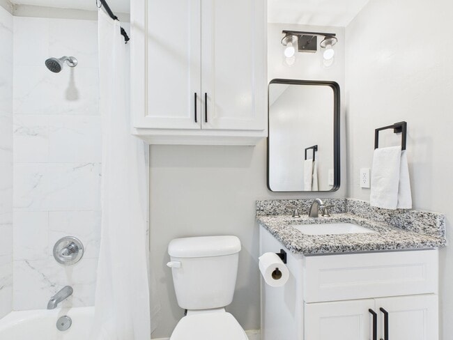 Building Photo - 3412 NE 16th Ave