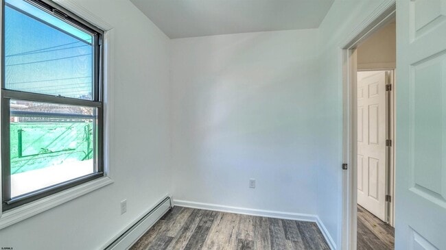 Building Photo - 2635 Arctic Ave