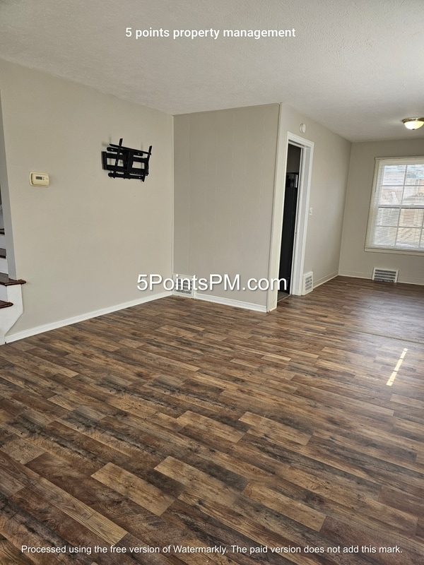 Building Photo - 25170 Treadwell Ave