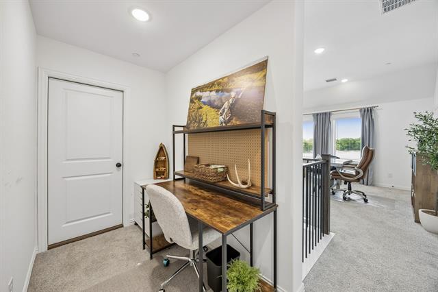 Building Photo - 7035 Granbury Ln