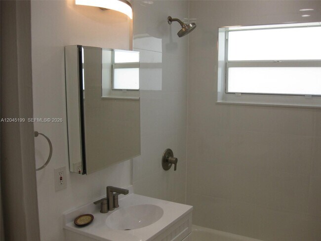 Building Photo - 1520 SW 305th St
