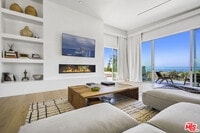 Building Photo - 5911 Busch Dr