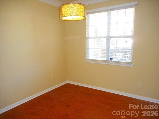 Building Photo - 5722 El Campo Ct