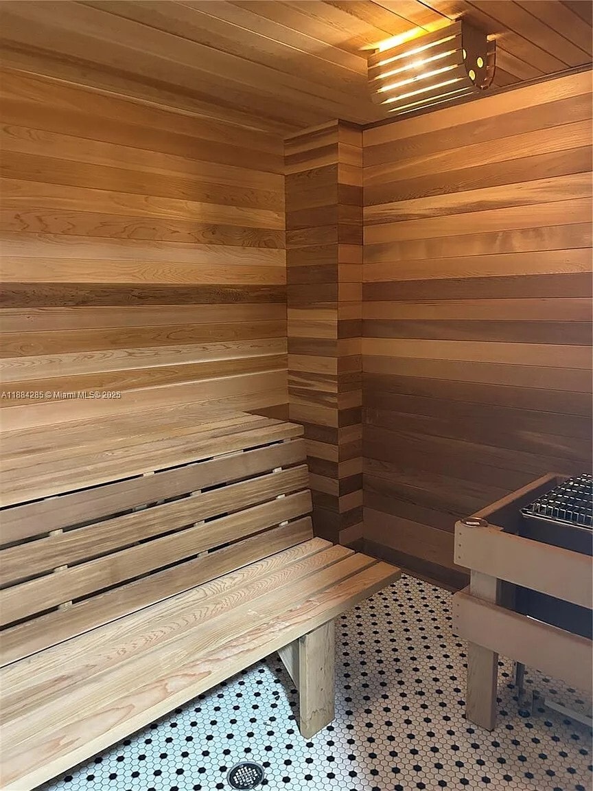 Building Photo - 7330 Ocean Ter