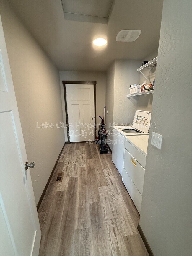 Building Photo - 12905 N Bushel St