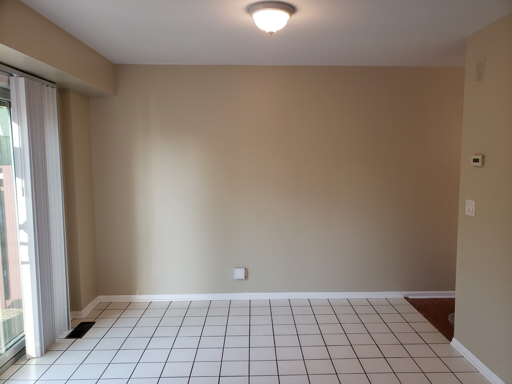 Building Photo - 2146 Rugen Rd