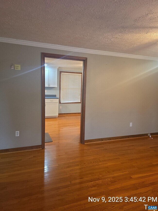 Building Photo - 912 Hunters Lodge Rd