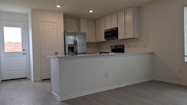 Building Photo - 204 Burt Rainey Ln