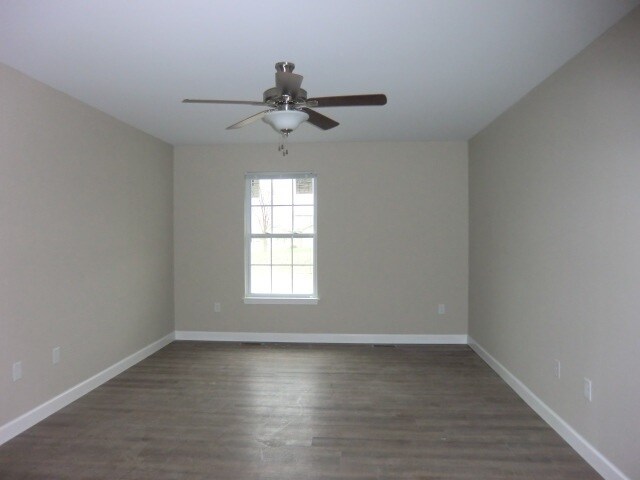 Building Photo - 5818 Executive Plaza Dr